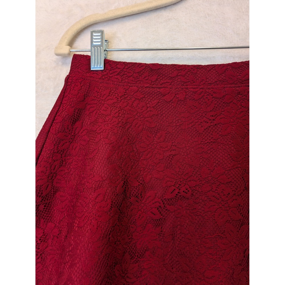 Forever 21 Women's Size S Burgundy Lace‎ Skater Mini Skirt - Picture 3 of 6